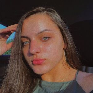 Meet your Posher, Savannah